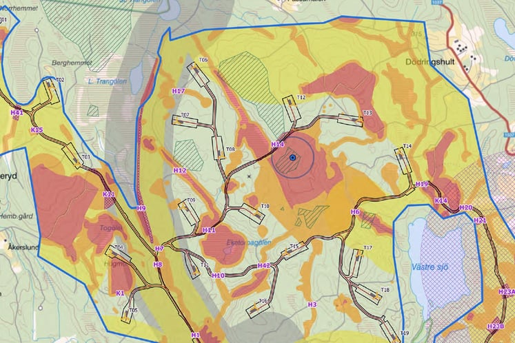 Karta som visar layout och placering av de 21 vindkraftverken i Bruzaholm